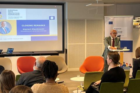 W Wiewiórowski giving closing remarks 