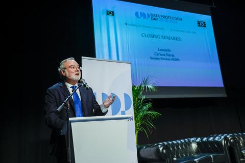 Leonardo Cervera giving the closing speech of the event